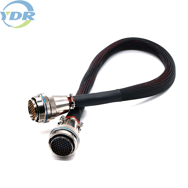 একটি তারের সংযোগকারী অংশ কি কি?